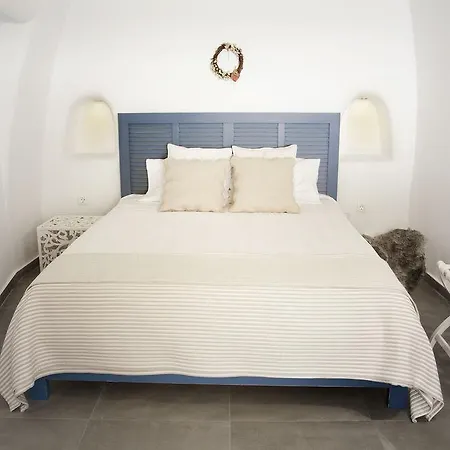 Aris Caves Apartment Oia (Santorini)