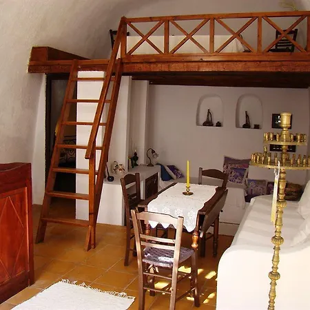 Aris Caves Apartment